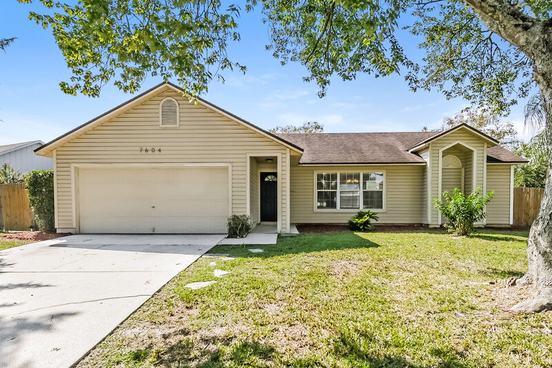 1,855/Mo, 7604 Chelmsford Dr Jacksonville, FL 32244 External View