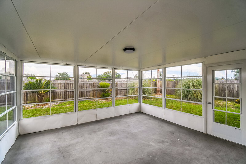 1,815/Mo, 3159 Fox Squirrel Dr Orange Park, FL 32073 Sunroom View