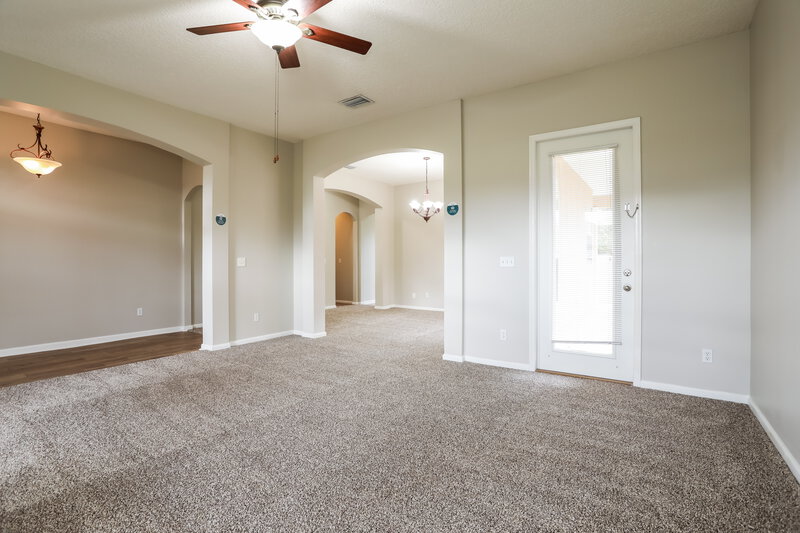 2,570/Mo, 6501 Winding Greens Dr Jacksonville, FL 32244 Living Room View 2