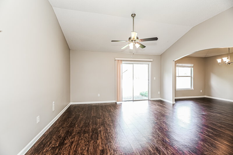 1,770/Mo, 2391 Creekfront Dr Green Cove Springs, FL 32043 Living Room View