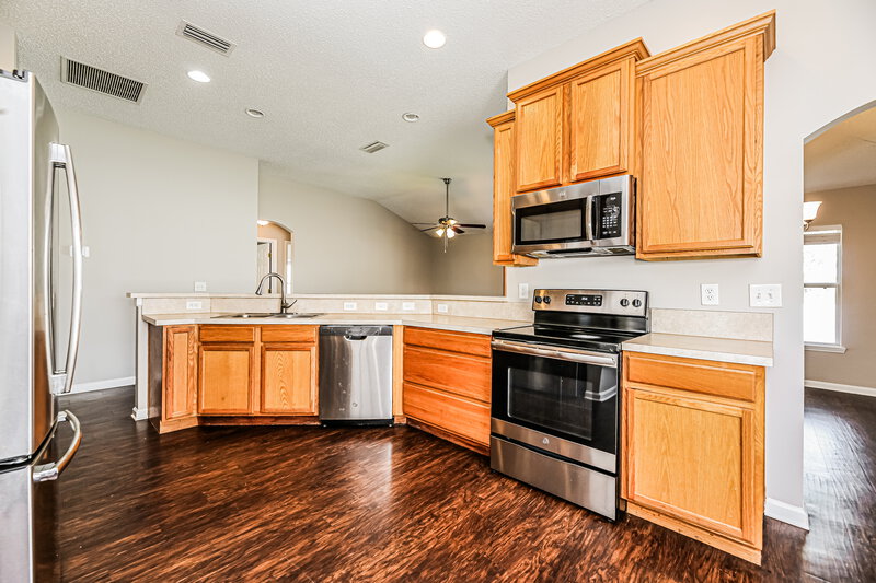 1,770/Mo, 2391 Creekfront Dr Green Cove Springs, FL 32043 Kitchen View