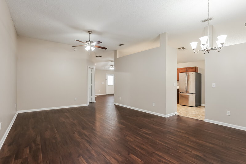2,015/Mo, 8628 Springtree Rd Jacksonville, FL 32210 Dining Room View