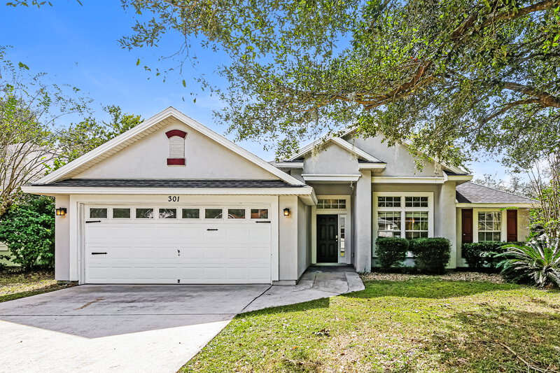 2,120/Mo, 301 N Lake Cunningham Ave Saint Johns, FL 32259 External View