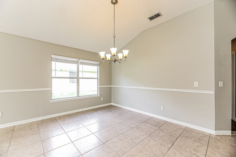 2,120/Mo, 301 N Lake Cunningham Ave Saint Johns, FL 32259 Dining Room View