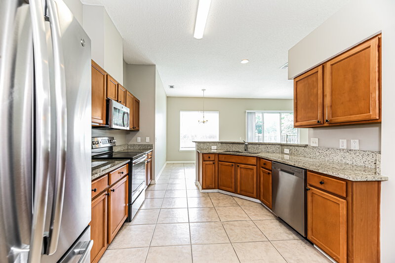2,120/Mo, 301 N Lake Cunningham Ave Saint Johns, FL 32259 Kitchen View