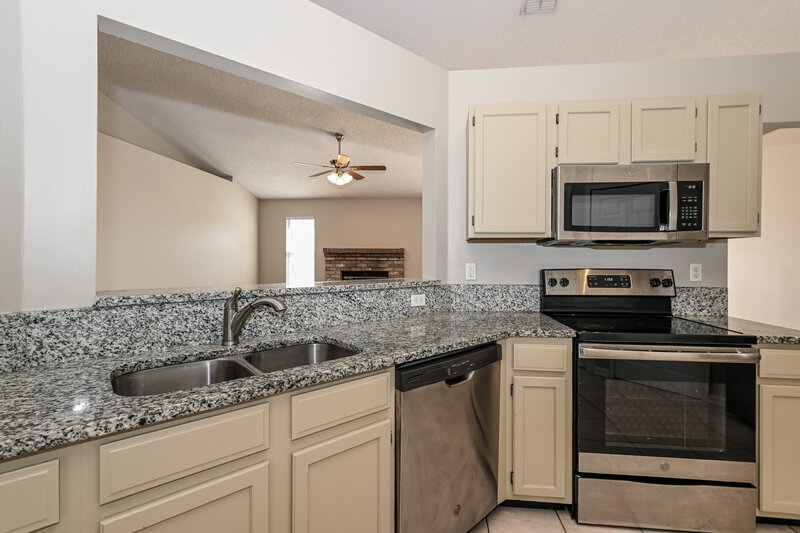 1,670/Mo, 2968 Waters View Cir Orange Park, FL 32073 Misc View 4