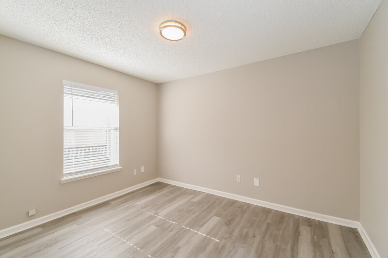 1,980/Mo, 2985 Mikris Dr E Jacksonville, FL 32225 Bedroom View 2