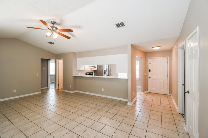 1,785/Mo, 2441 Zagato Ct Middleburg, FL 32068 Living Room View 2