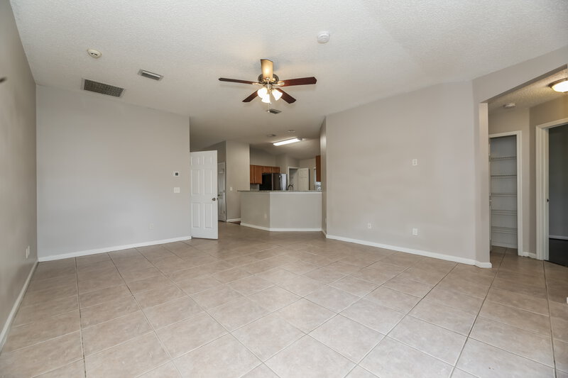 2,155/Mo, 14444 Woodfield Cir N Jacksonville, FL 32258 Living Room View 2