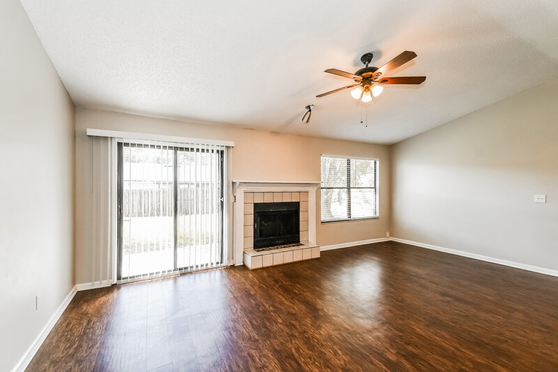 1,530/Mo, 1545 Kingfisher Blvd Orange Park, FL 32065 Living Room View