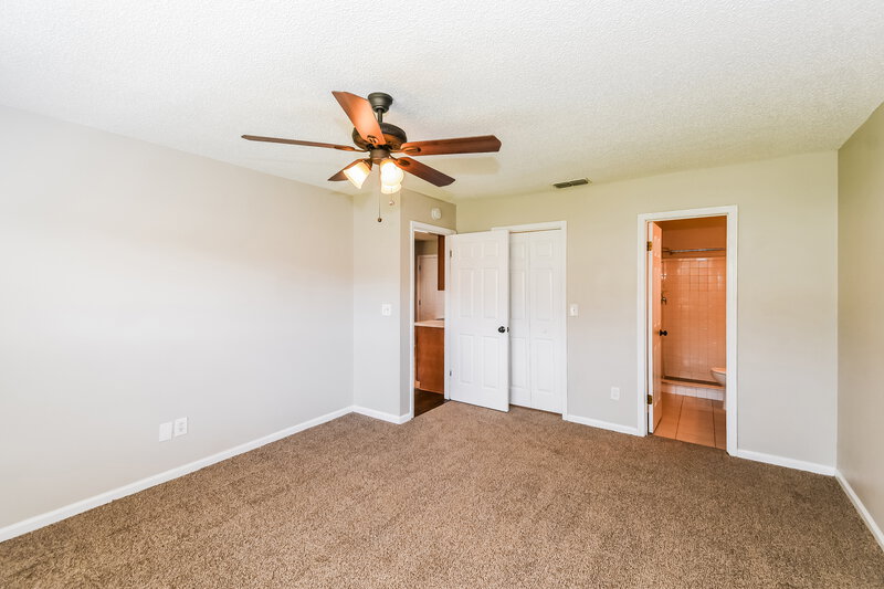 1,530/Mo, 1545 Kingfisher Blvd Orange Park, FL 32065 Main Bedroom View 2