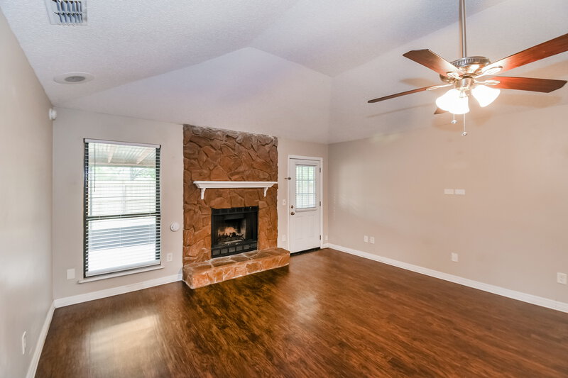 1,955/Mo, 8468 Hamden Rd Jacksonville, FL 32244 Living Room View 3
