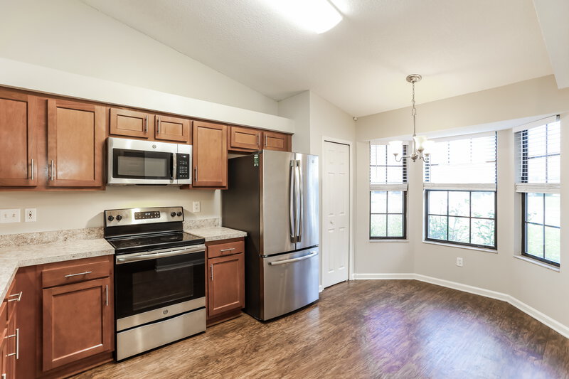 1,610/Mo, 2224 Minorcan St. Middleburg, FL 32068 Kitchen View 2
