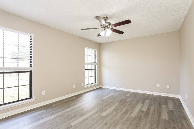 1,895/Mo, 8197 Boonesborough Trl Jacksonville, FL 32244 Main Bedroom View 2