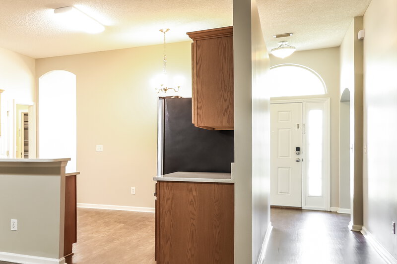 1,940/Mo, 627 Spanish Wells Rd Jacksonville, FL 32218 Kitchen View 3