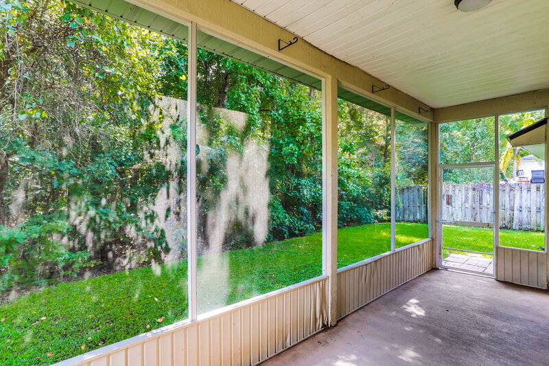 1,940/Mo, 627 Spanish Wells Rd Jacksonville, FL 32218 Sun Room View