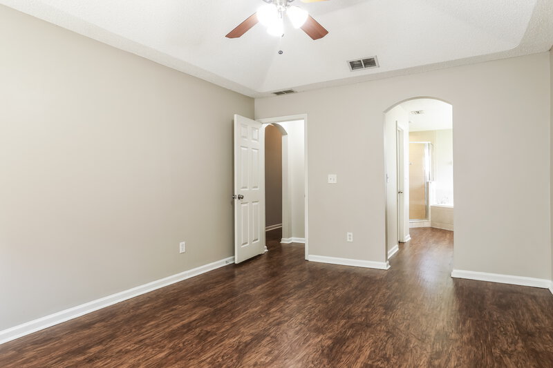 1,940/Mo, 627 Spanish Wells Rd Jacksonville, FL 32218 Main Bedroom View 2