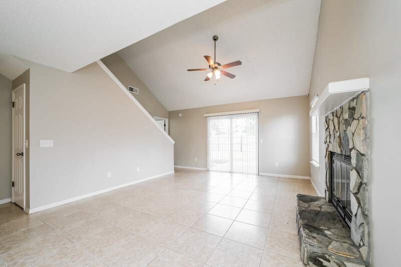 1,740/Mo, 6717 Newgate Cir E Jacksonville, FL 32244 Living Room View 2