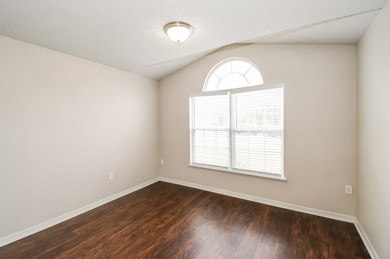 1,860/Mo, 7428 Prosperity Park Rd N Jacksonville, FL 32244 Bedroom View