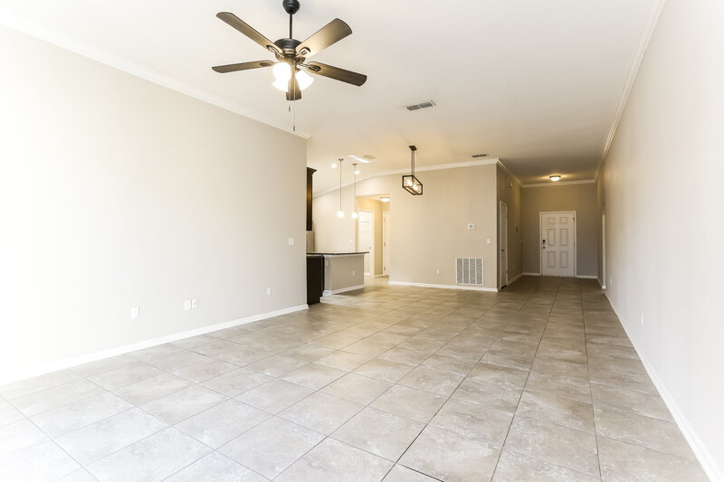 2,130/Mo, 2643 Salt Lake Dr Jacksonville, FL 32211 Living Room View