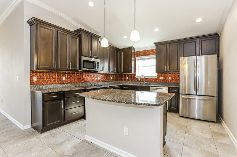 2,130/Mo, 2643 Salt Lake Dr Jacksonville, FL 32211 Kitchen View
