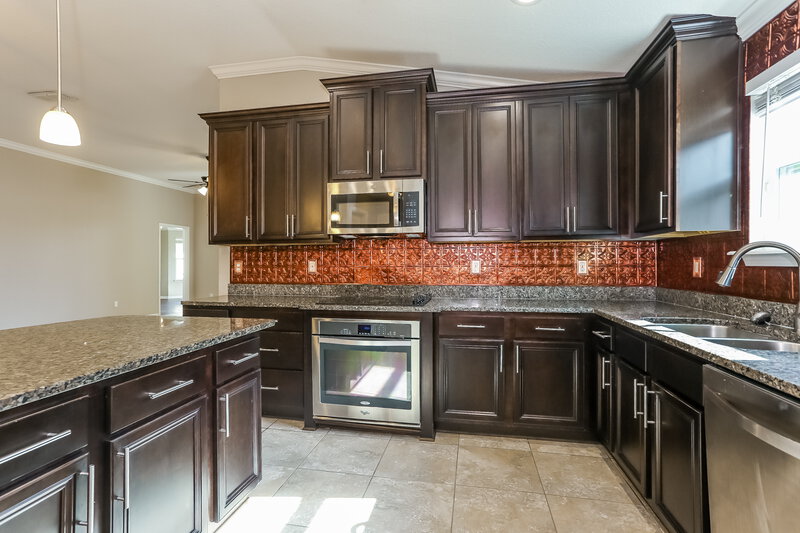 2,130/Mo, 2643 Salt Lake Dr Jacksonville, FL 32211 Kitchen View 2