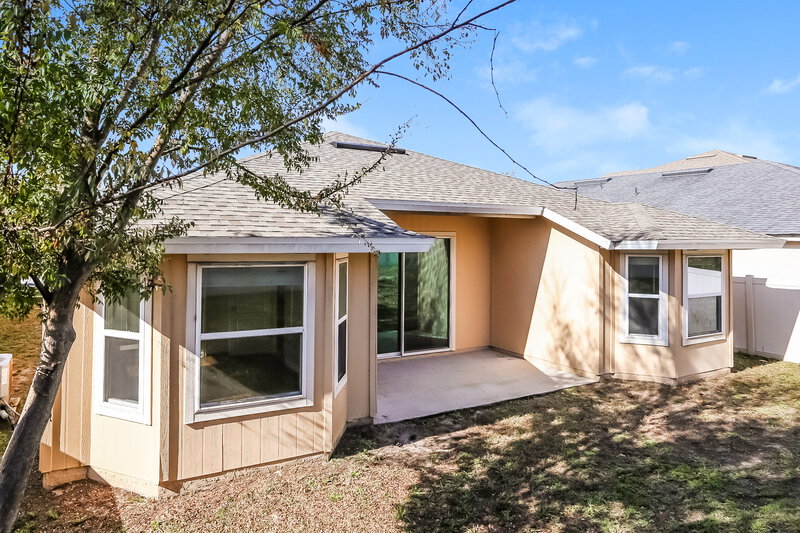 2,130/Mo, 2643 Salt Lake Dr Jacksonville, FL 32211 Rear View