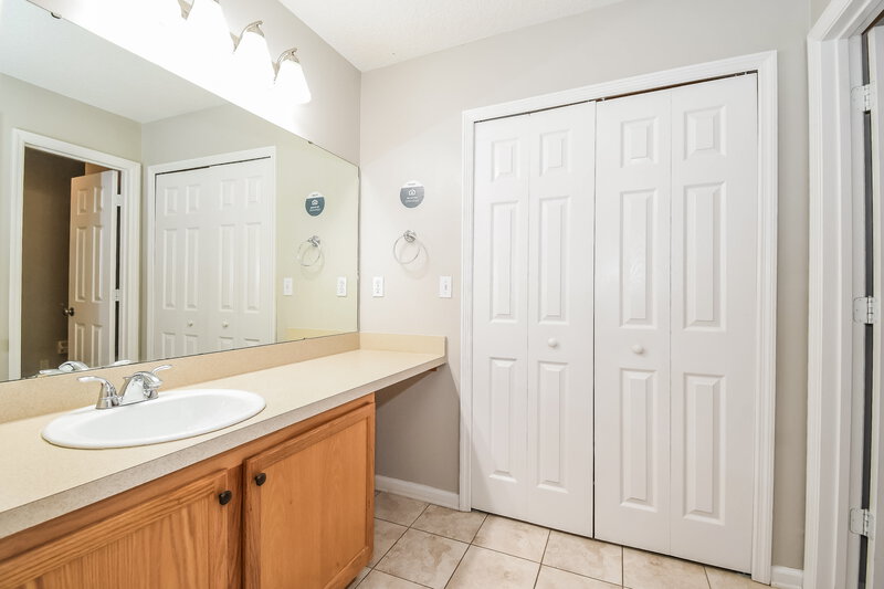 1,830/Mo, 2743 Indigo Hills Ct Jacksonville, FL 32221 Main Bathroom View