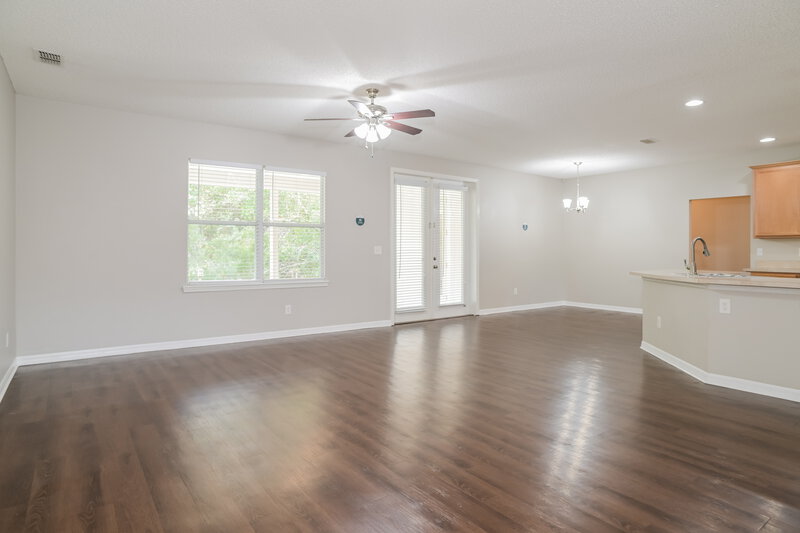 2,070/Mo, 2711 Spoonbill Trl Orange Park, FL 32073 Living Room View 2