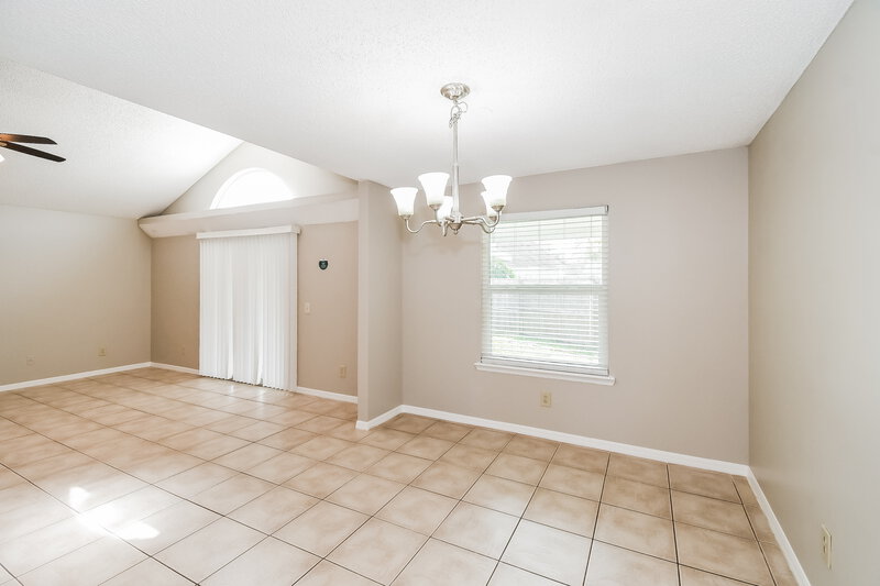 1,700/Mo, 8468 Rockridge Dr Jacksonville, FL 32244 Dining Room View