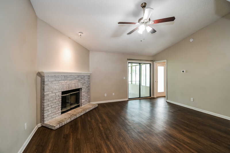 1,900/Mo, 3746 August Crossing Ct Jacksonville, FL 32210 Living Room View