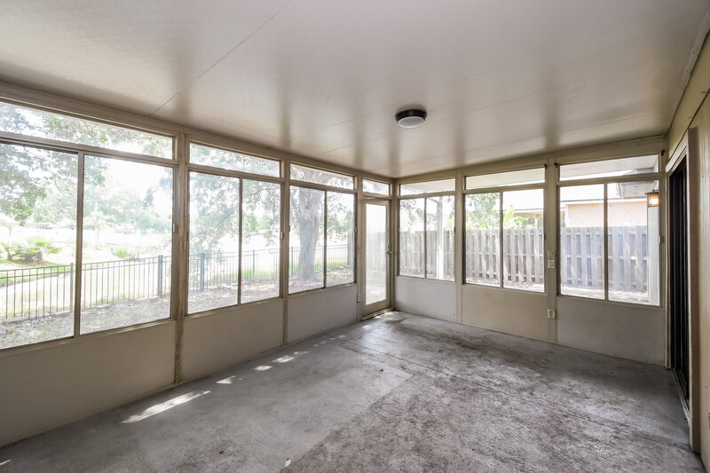 1,900/Mo, 3746 August Crossing Ct Jacksonville, FL 32210 Sun Room View