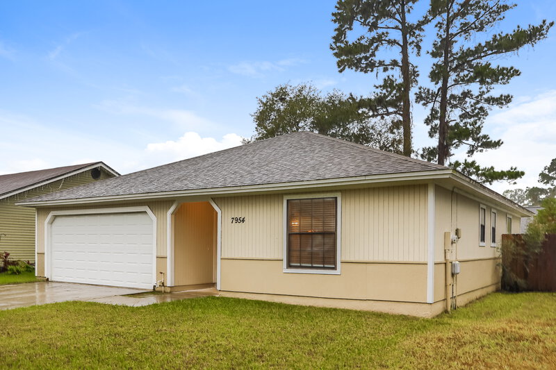1,670/Mo, 7954 Lavender Ln Jacksonville, FL 32244 Misc View