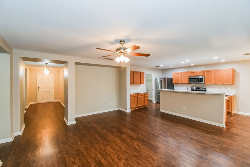 1,925/Mo, 3859 Marsh Bluff Dr Jacksonville, FL 32226 Living Room View 3