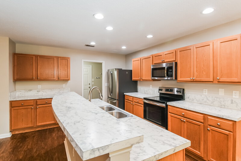 1,925/Mo, 3859 Marsh Bluff Dr Jacksonville, FL 32226 Kitchen View