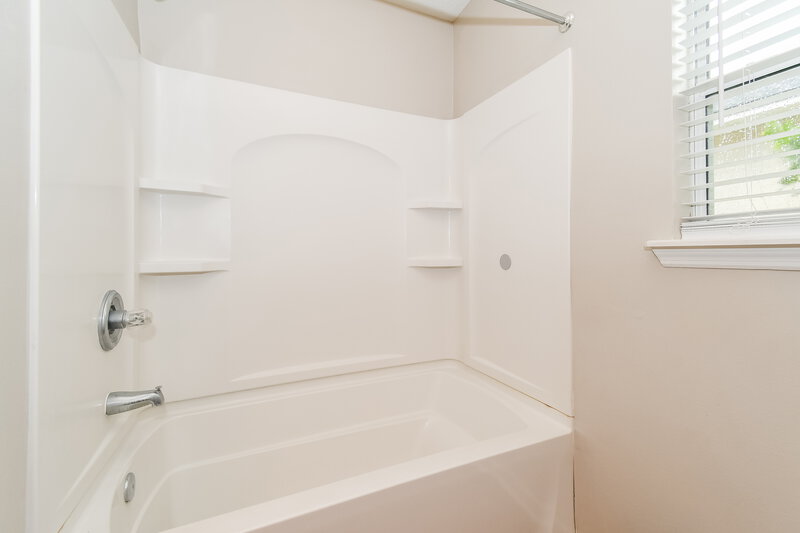 1,925/Mo, 3859 Marsh Bluff Dr Jacksonville, FL 32226 Bathroom View 2