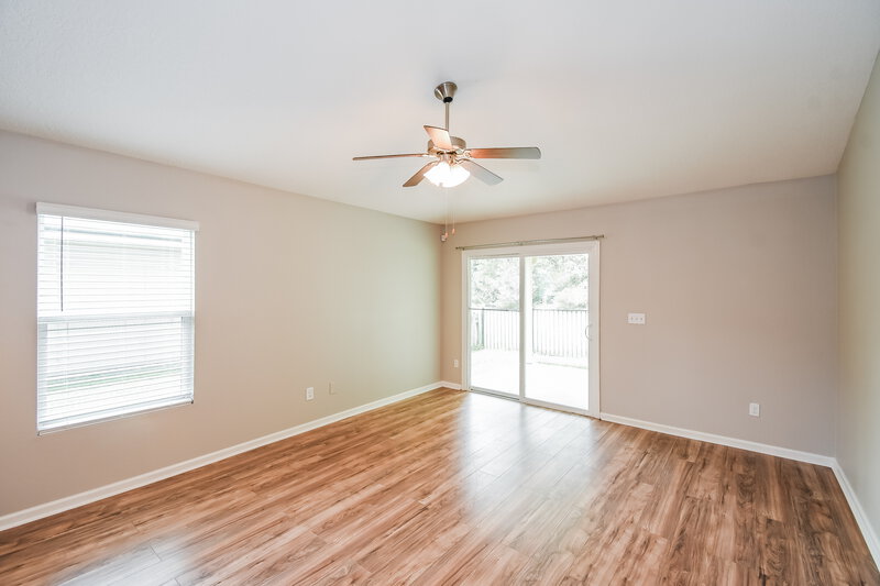 2,215/Mo, 15847 Rachel Creek Dr Jacksonville, FL 32218 Living Room View