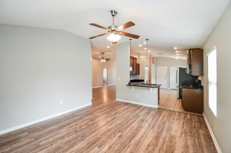 2,215/Mo, 15847 Rachel Creek Dr Jacksonville, FL 32218 Living Room View 2