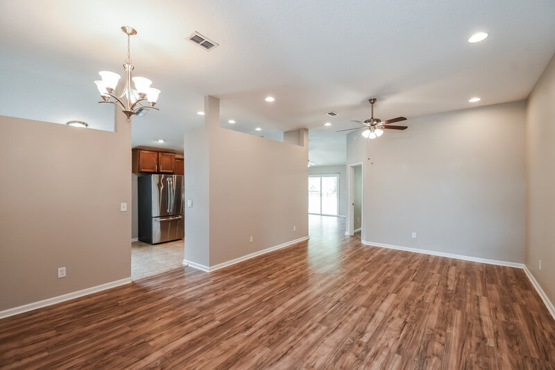 2,215/Mo, 15847 Rachel Creek Dr Jacksonville, FL 32218 Dining Room View 2