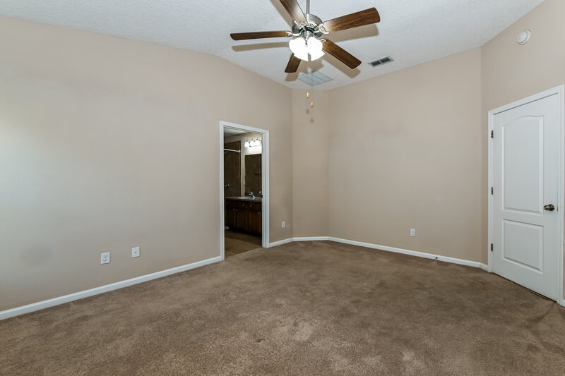 2,225/Mo, 15847 Rachel Creek Dr Jacksonville, FL 32218 Main Bedroom View 2