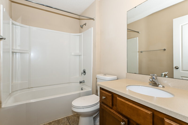 2,225/Mo, 15847 Rachel Creek Dr Jacksonville, FL 32218 Bathroom View