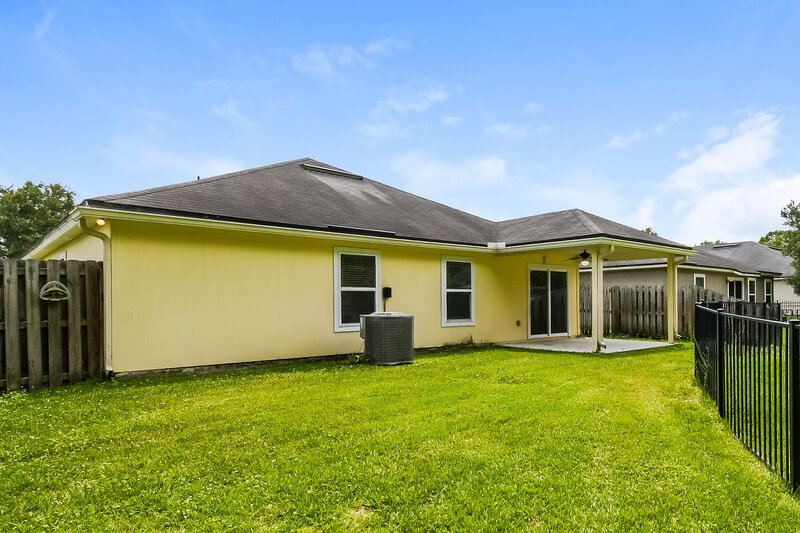2,215/Mo, 15847 Rachel Creek Dr Jacksonville, FL 32218 Rear View
