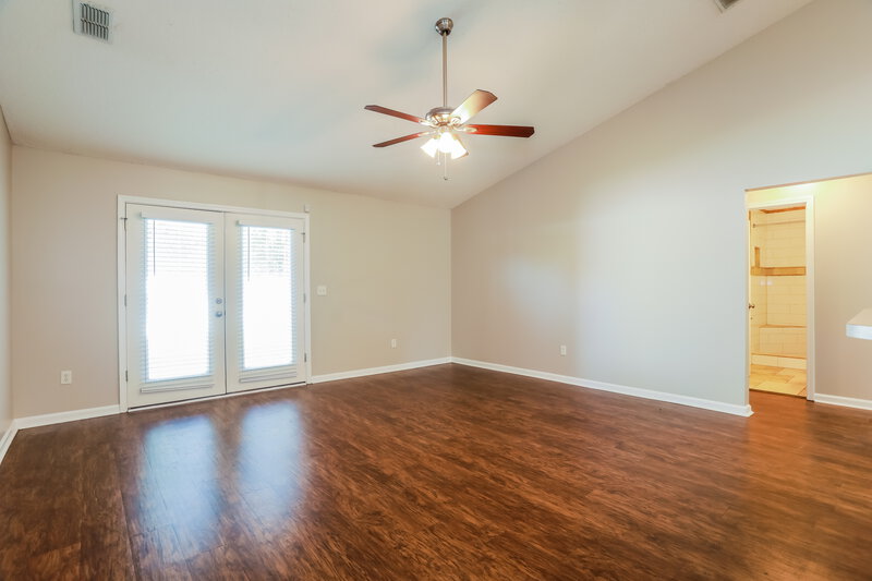 1,750/Mo, 1563 Bay Harbor Dr Fleming Island, FL 32003 Living Room View 2