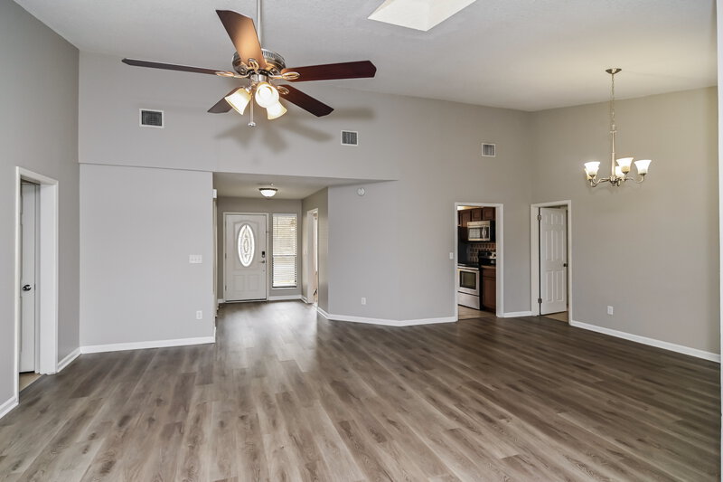2,640/Mo, 8255 Spencers Trace Dr Jacksonville, FL 32244 Living Room View 3