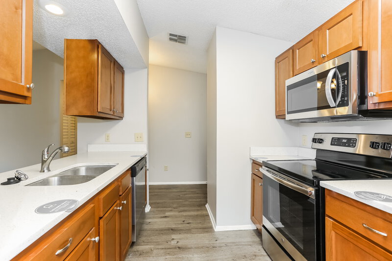 1,905/Mo, 10752 Knottingby Dr Jacksonville, FL 32257 Misc View 5