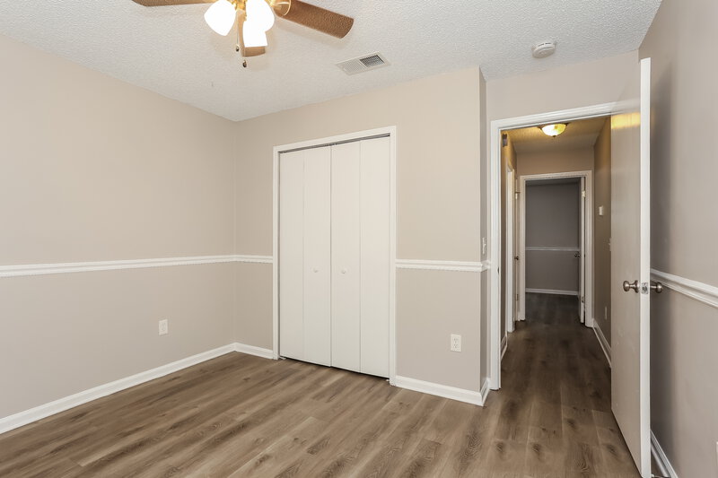 2,300/Mo, 1608 Twin Oak Dr W Middleburg, FL 32068 Bedroom View