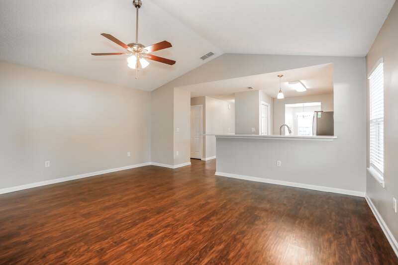1,815/Mo, 10596 Indigo Hills Ln Jacksonville, FL 32221 Living Room View 2