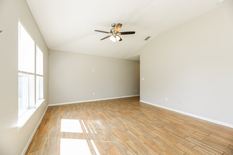 1,815/Mo, 11751 Pleasant Creek Dr Jacksonville, FL 32218 Living Room View 2