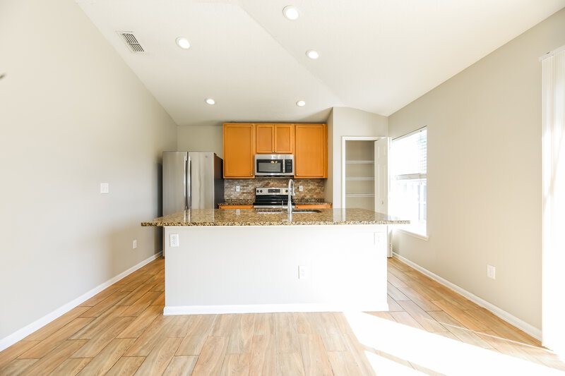 1,815/Mo, 11751 Pleasant Creek Dr Jacksonville, FL 32218 Dining Room View 2