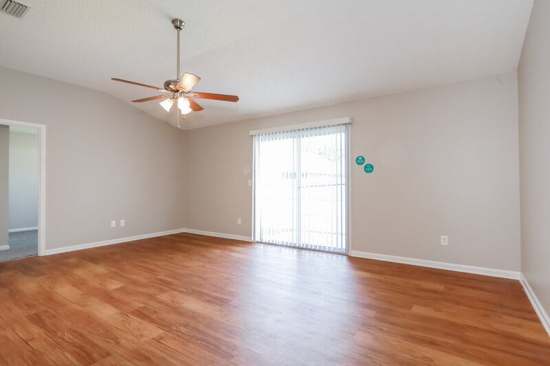 2,430/Mo, 3475 Shelley Dr Green Cove Springs, FL 32043 Living Room View